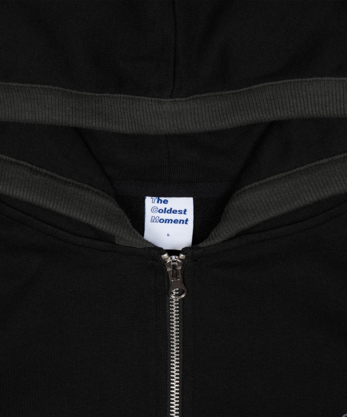 더콜디스트모먼트(THE COLDEST MOMENT) TCM line hooded zip-up (black)