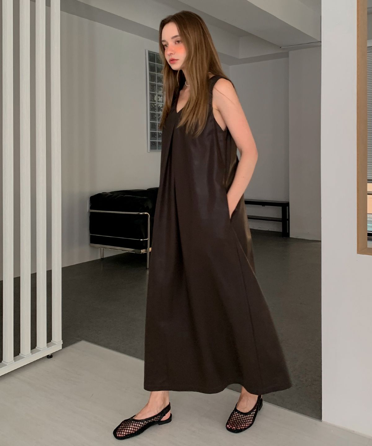 바스카라(VASCARA) Faux Leather Sleeveless Long Dress (2colors)
