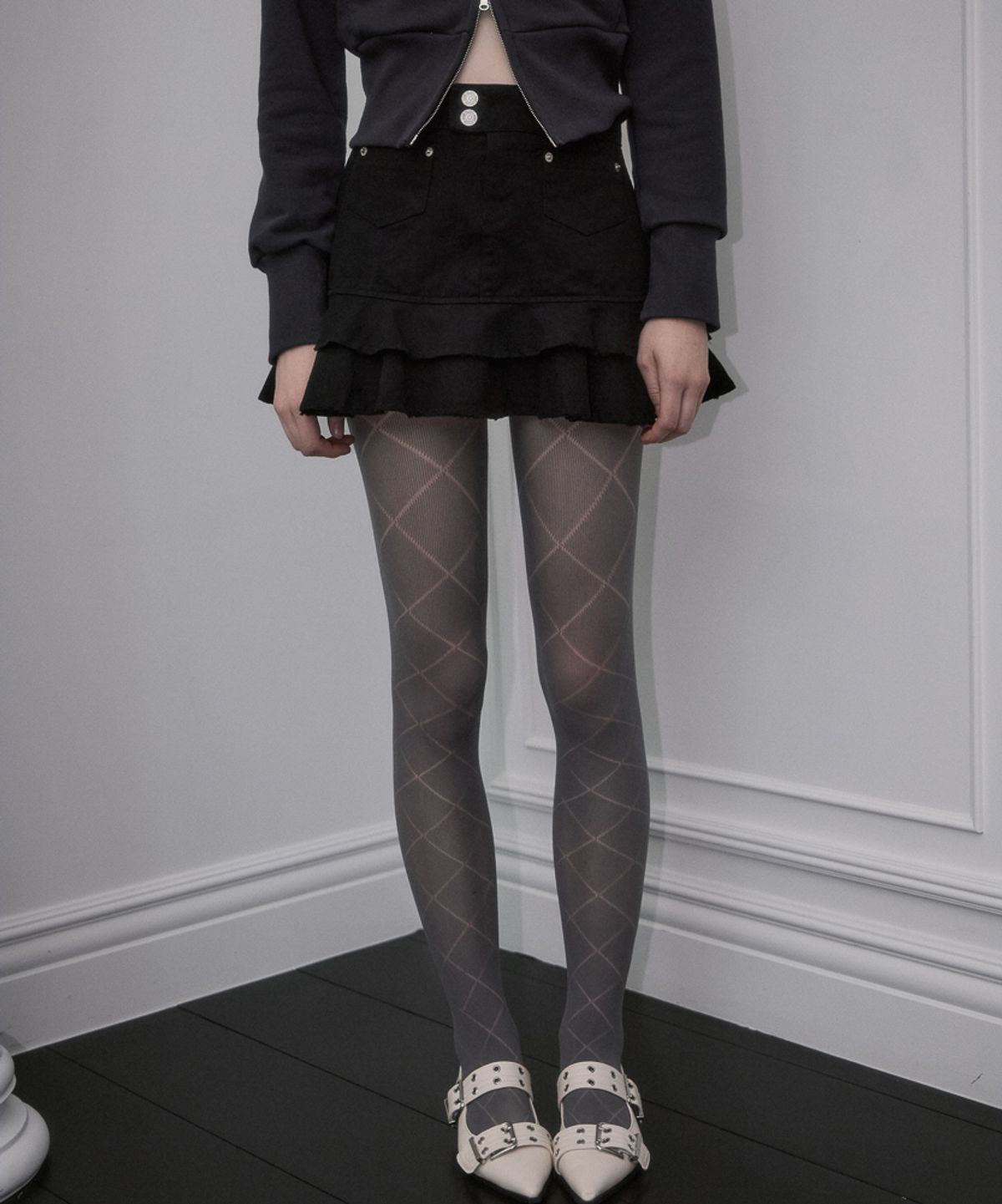 로제프란츠(ROSEFRANTZ) Rebel Layer Frill Mini Skirt [Black]
