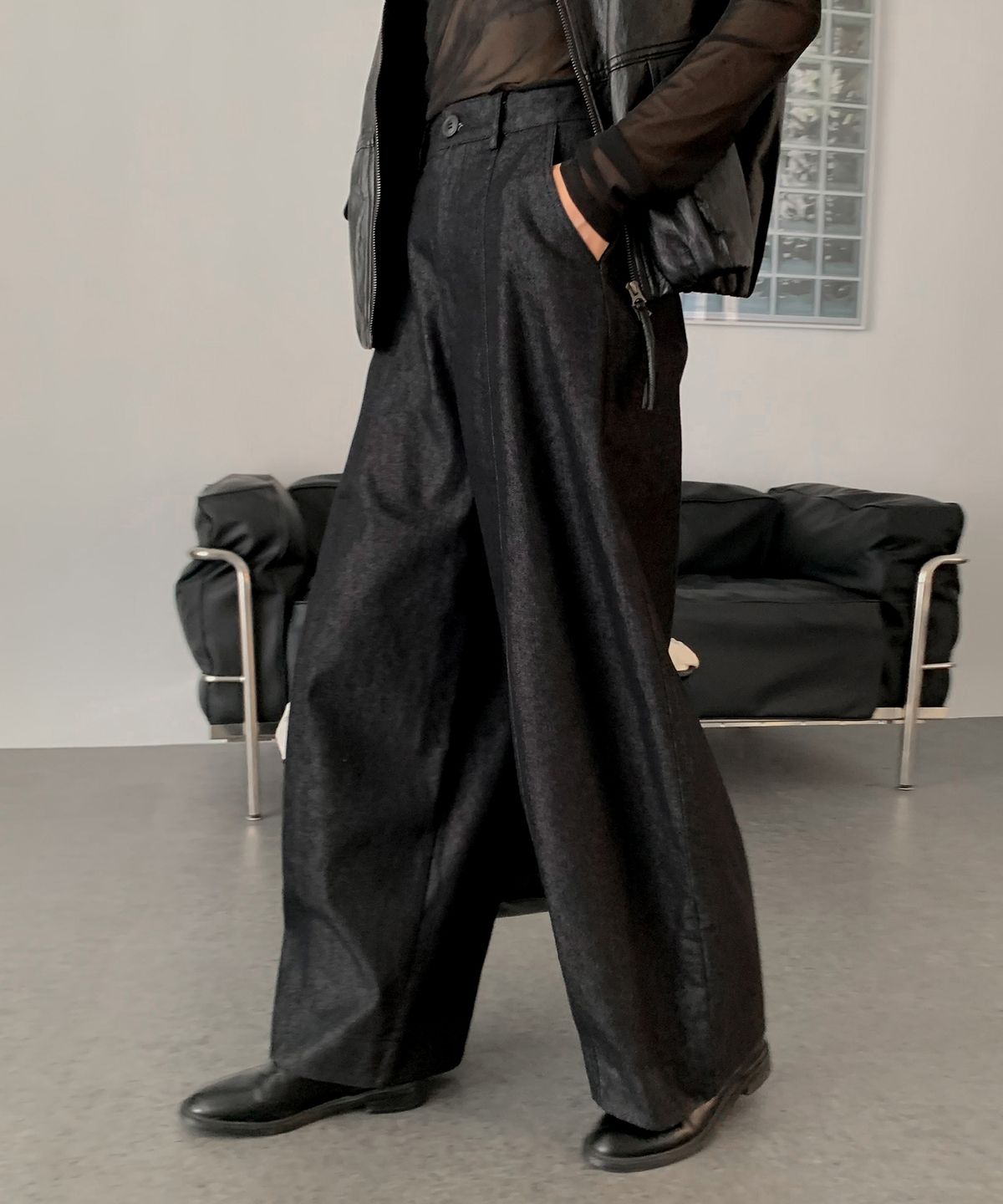 바스카라(VASCARA) Wide fit Half Banded Baggy Pants
