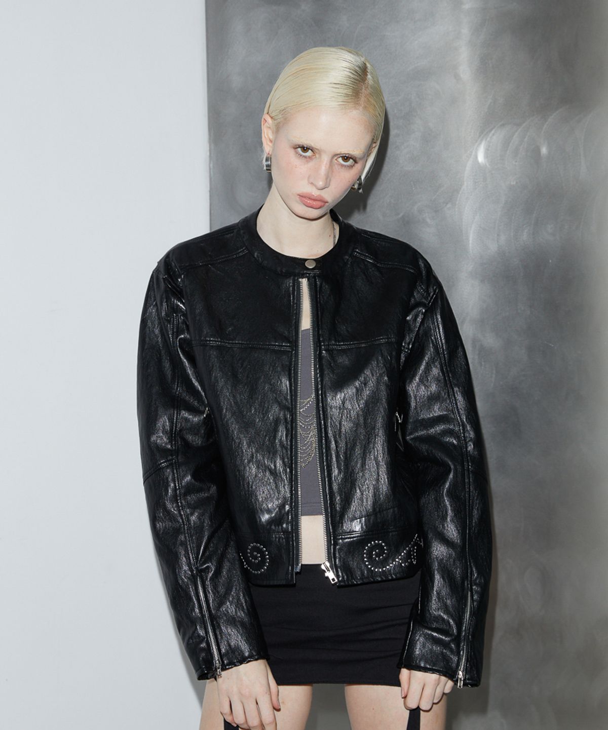 로제프란츠(ROSEFRANTZ) Studded Wave Leather Jacket [Black]