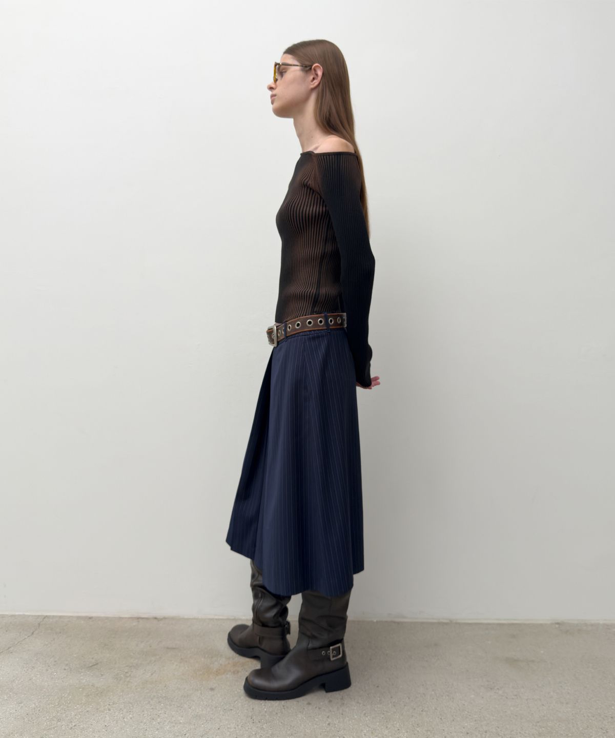 다이애그널(DIAGONAL) LOW RISE MIDI SKIRT (navy)