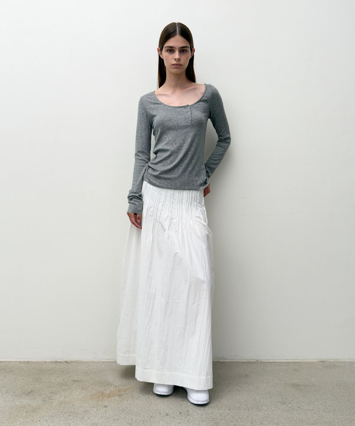 다이애그널(DIAGONAL) STITCHED TRAPEZE SKIRT (white)