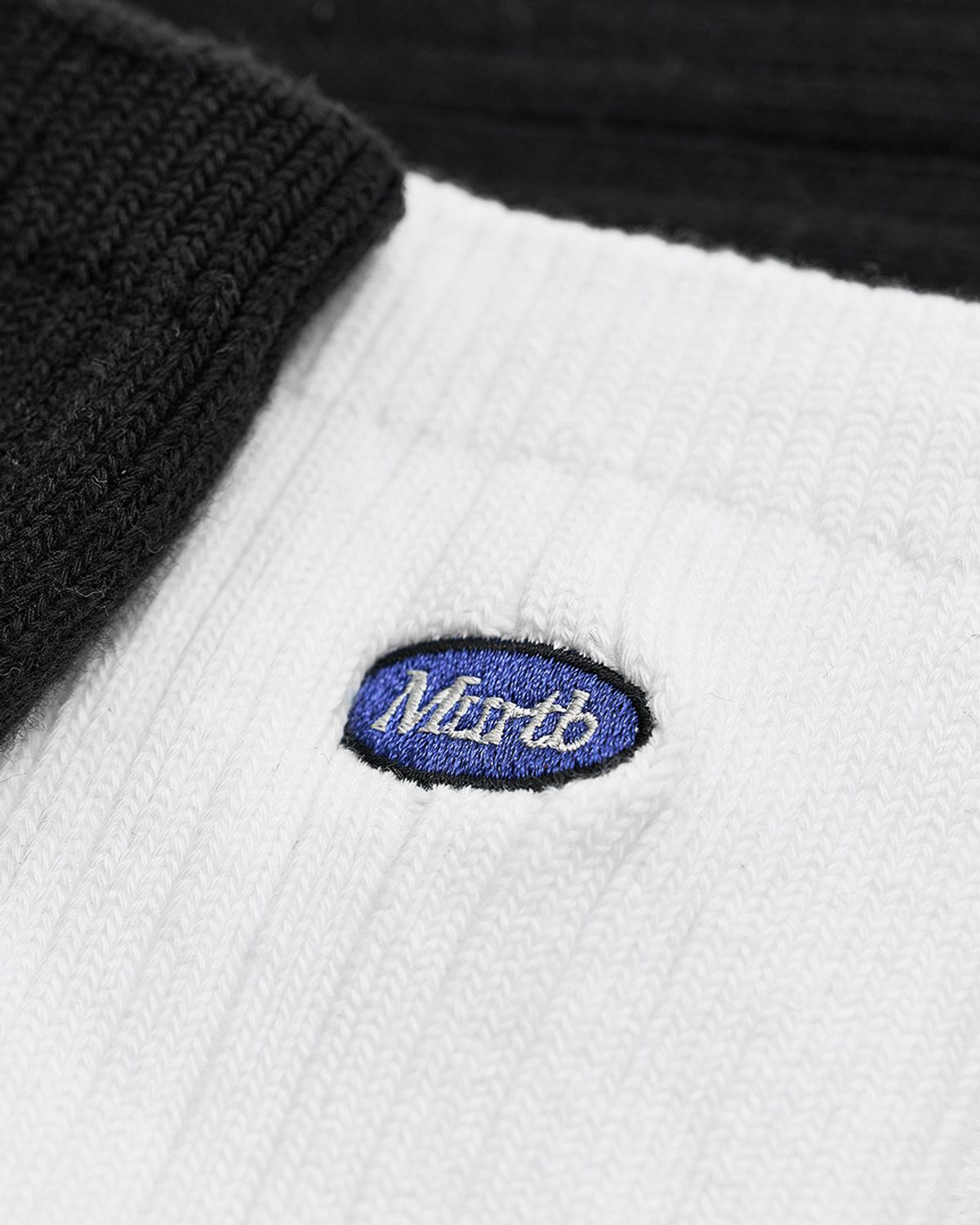 미드업데이트(MIDUPDATE) Logo Cotton Crew Socks_2color