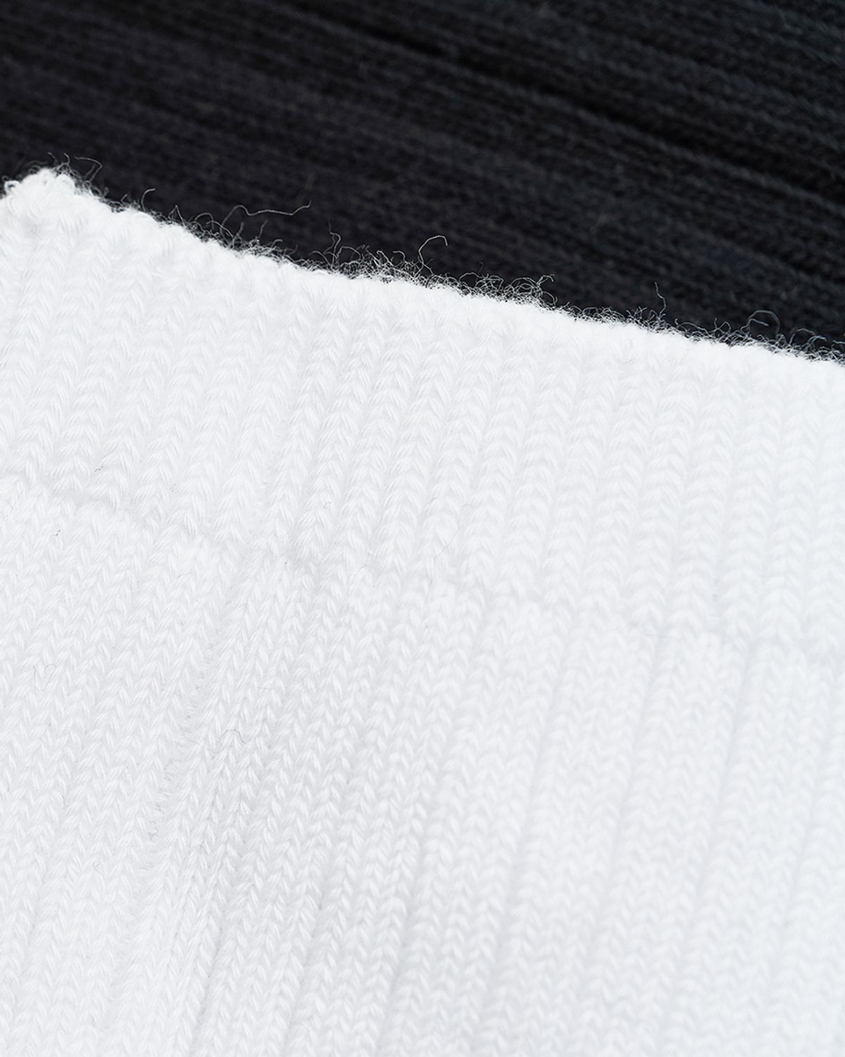미드업데이트(MIDUPDATE) Cotton Crew Socks_2color