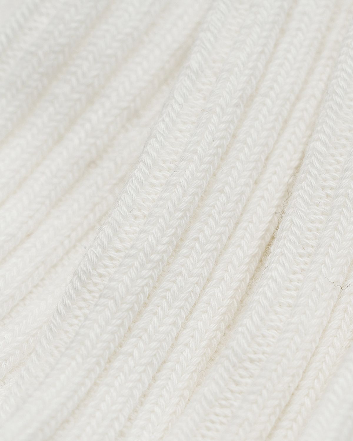 미드업데이트(MIDUPDATE) Contrast Middle Socks_4color