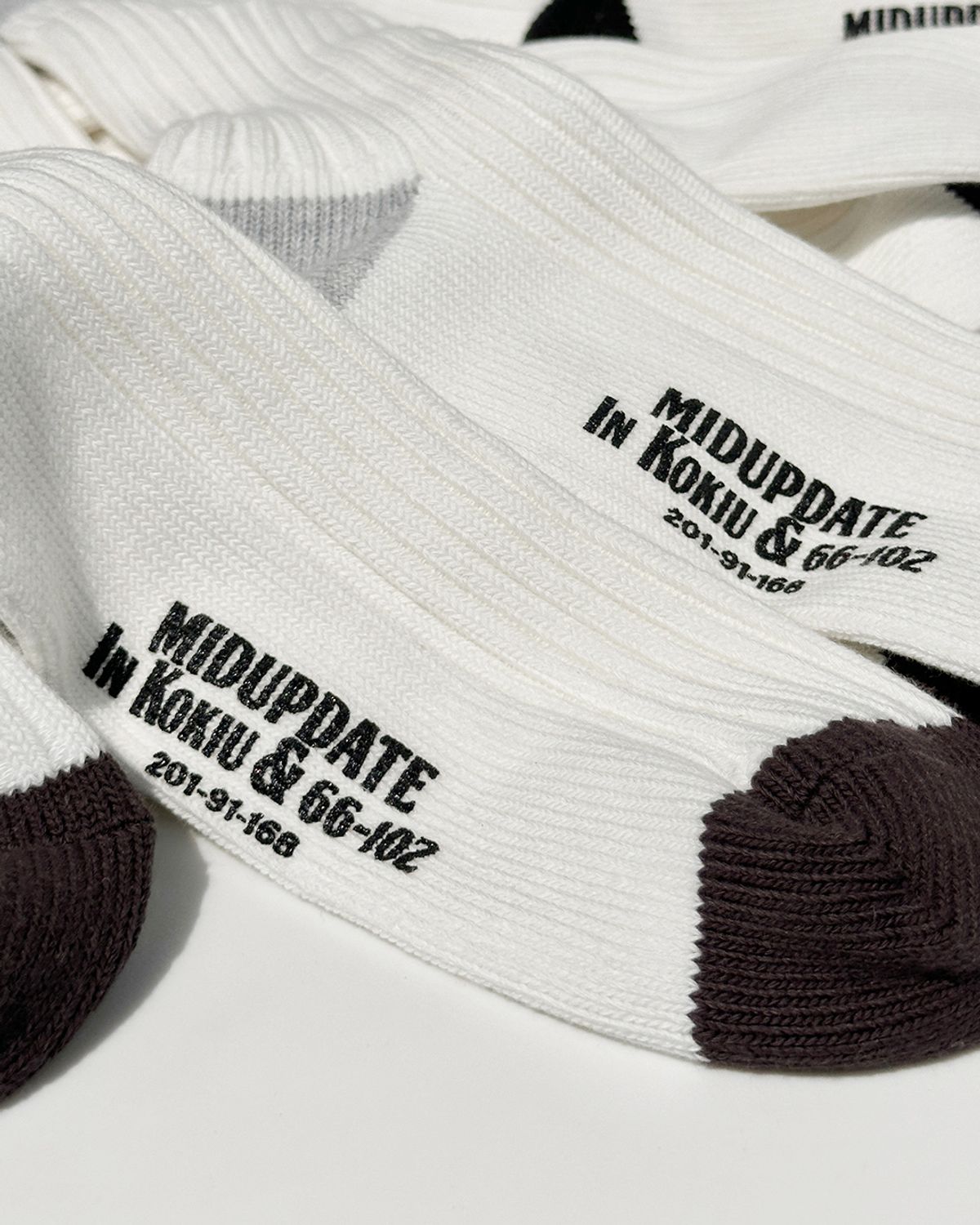 미드업데이트(MIDUPDATE) Contrast Middle Socks_4color