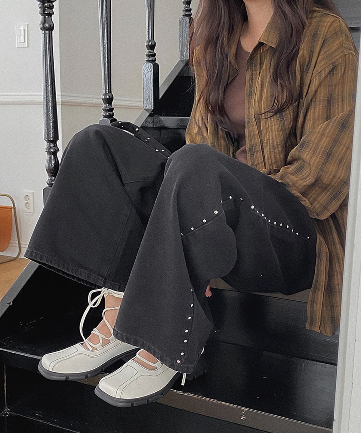 무드앤플(MOODNPLE) soopplin 레이스업 스트랩 스퀘어 메리제인 스니커즈 2color 4cm