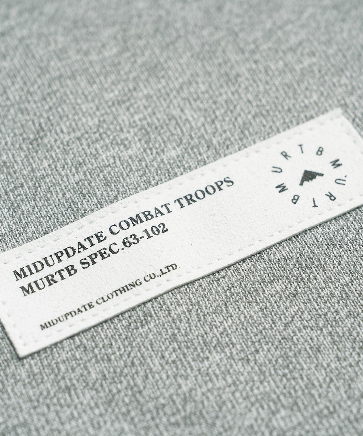 미드업데이트(MIDUPDATE) Long Sleeve Print T-shirt_2color