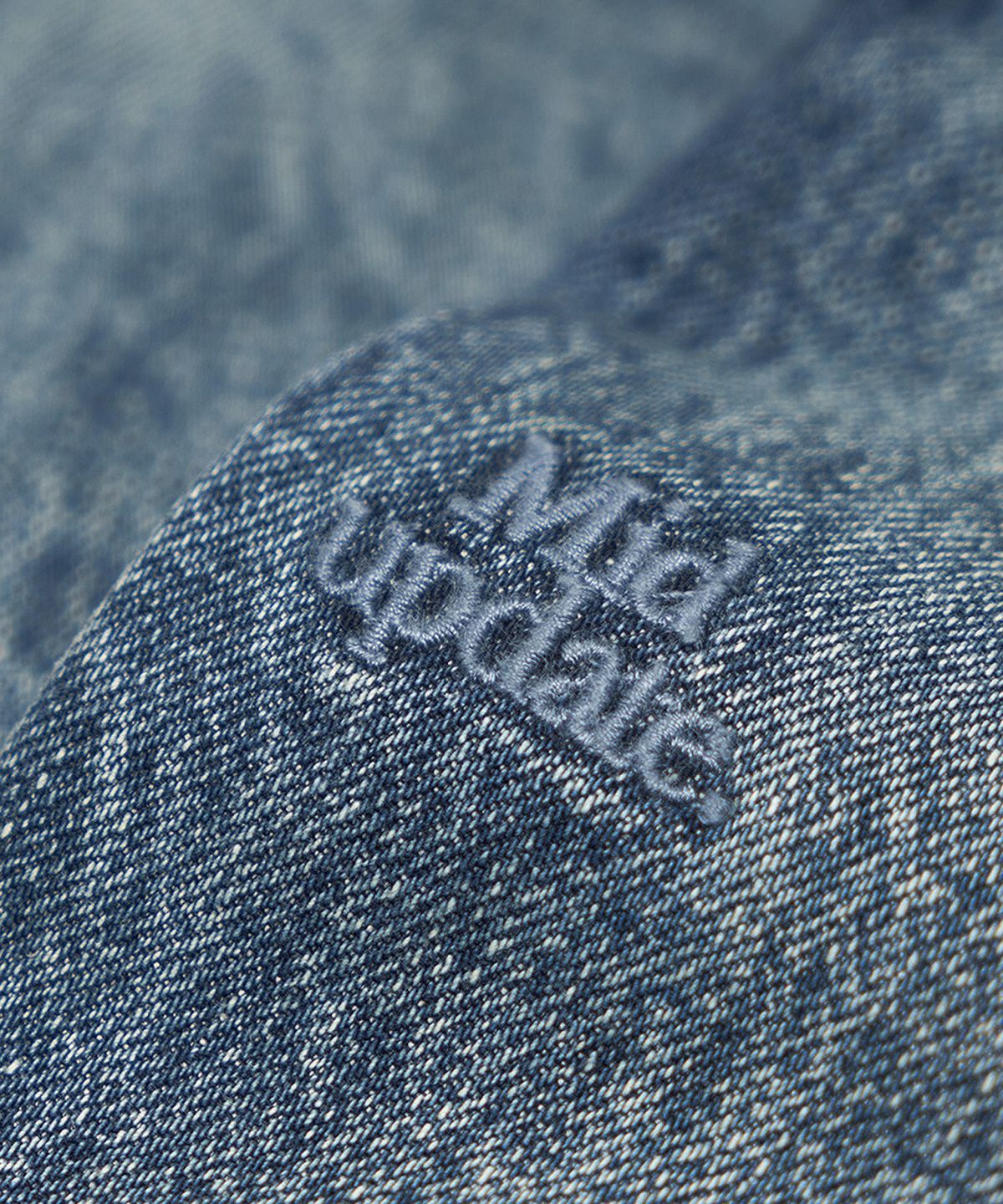 미드업데이트(MIDUPDATE) Destroyed Mid Washing Denim Pants_Blue