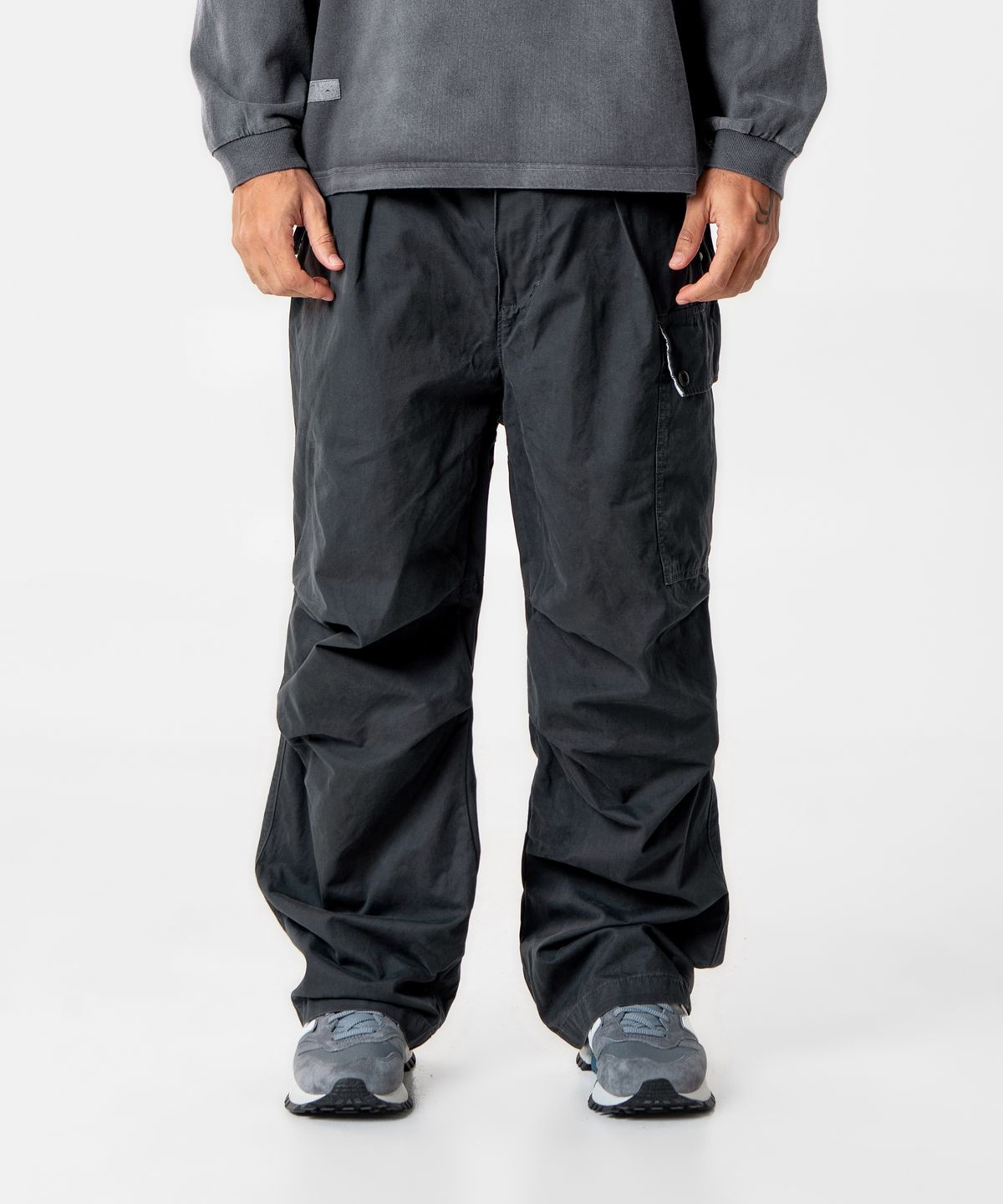 미드업데이트(MIDUPDATE) Utility Zip Pocket Cargo Pants_2color