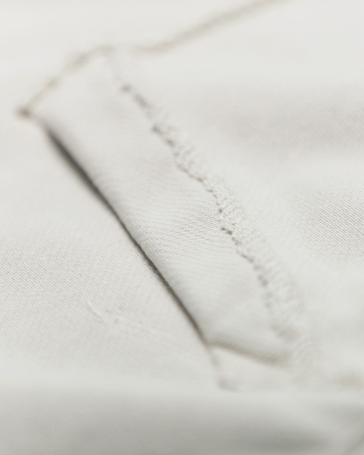미드업데이트(MIDUPDATE) Garment Dye Essential Logo Hoodie_2color