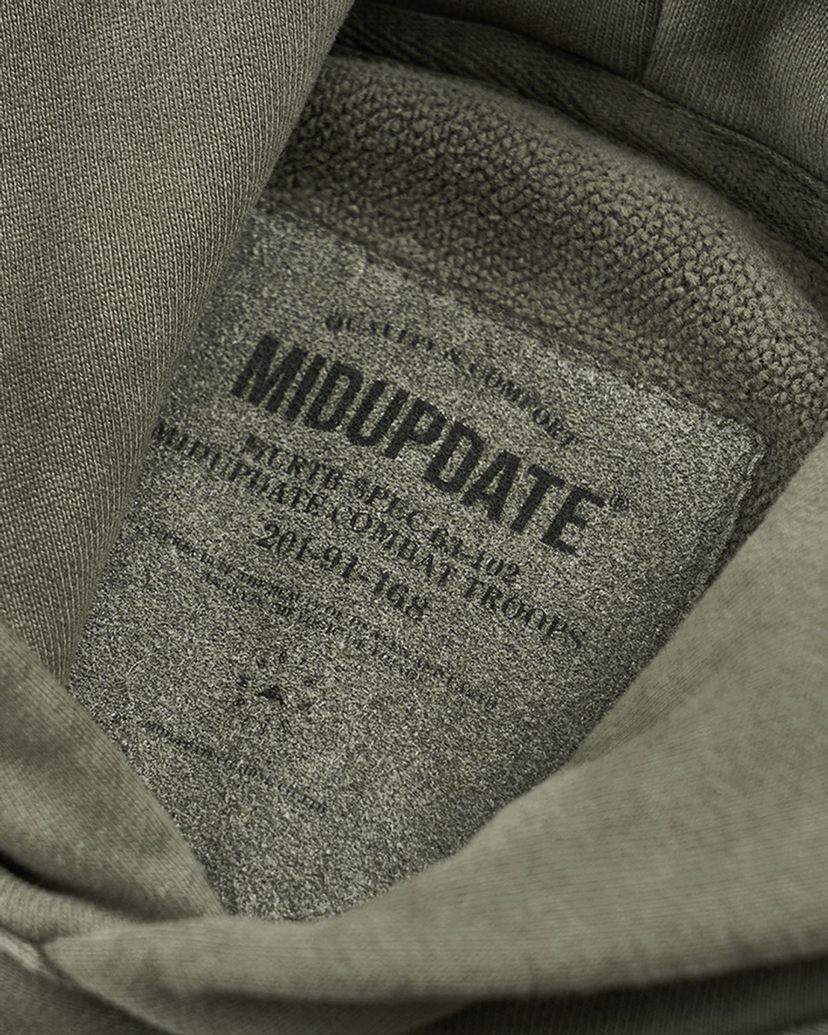 미드업데이트(MIDUPDATE) Garment Dye Logo Hoodie_2color