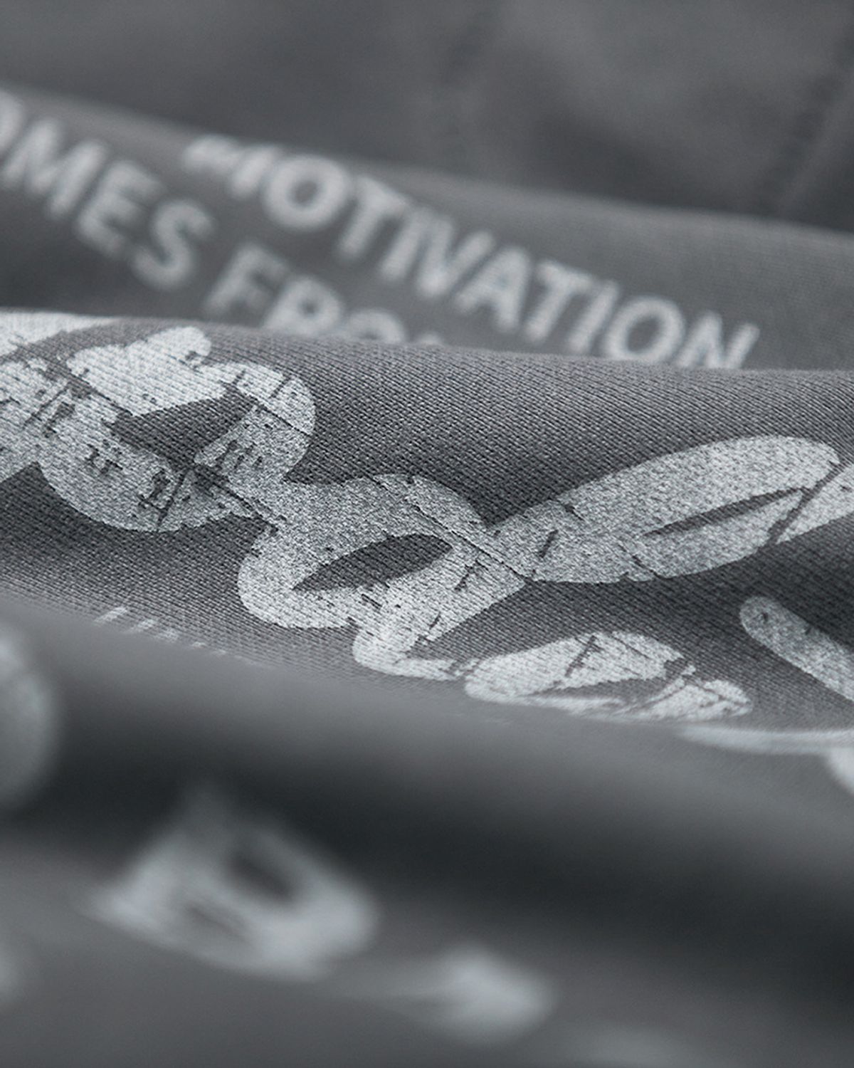 미드업데이트(MIDUPDATE) Vintage Graphic Logo Hoodie_2color