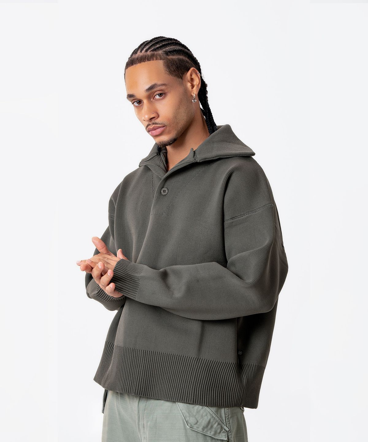 미드업데이트(MIDUPDATE) Vintage Washed Knit Polo Sweater_2color
