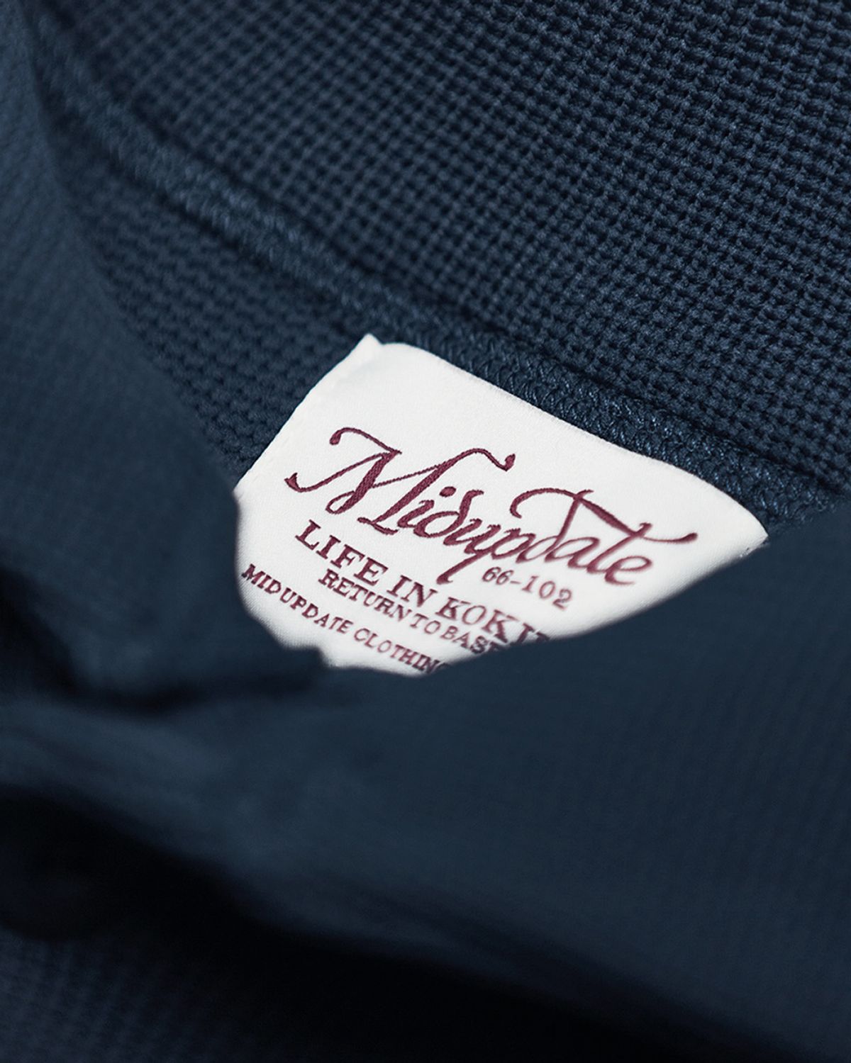미드업데이트(MIDUPDATE) Vintage Washed Knit Polo Sweater_2color