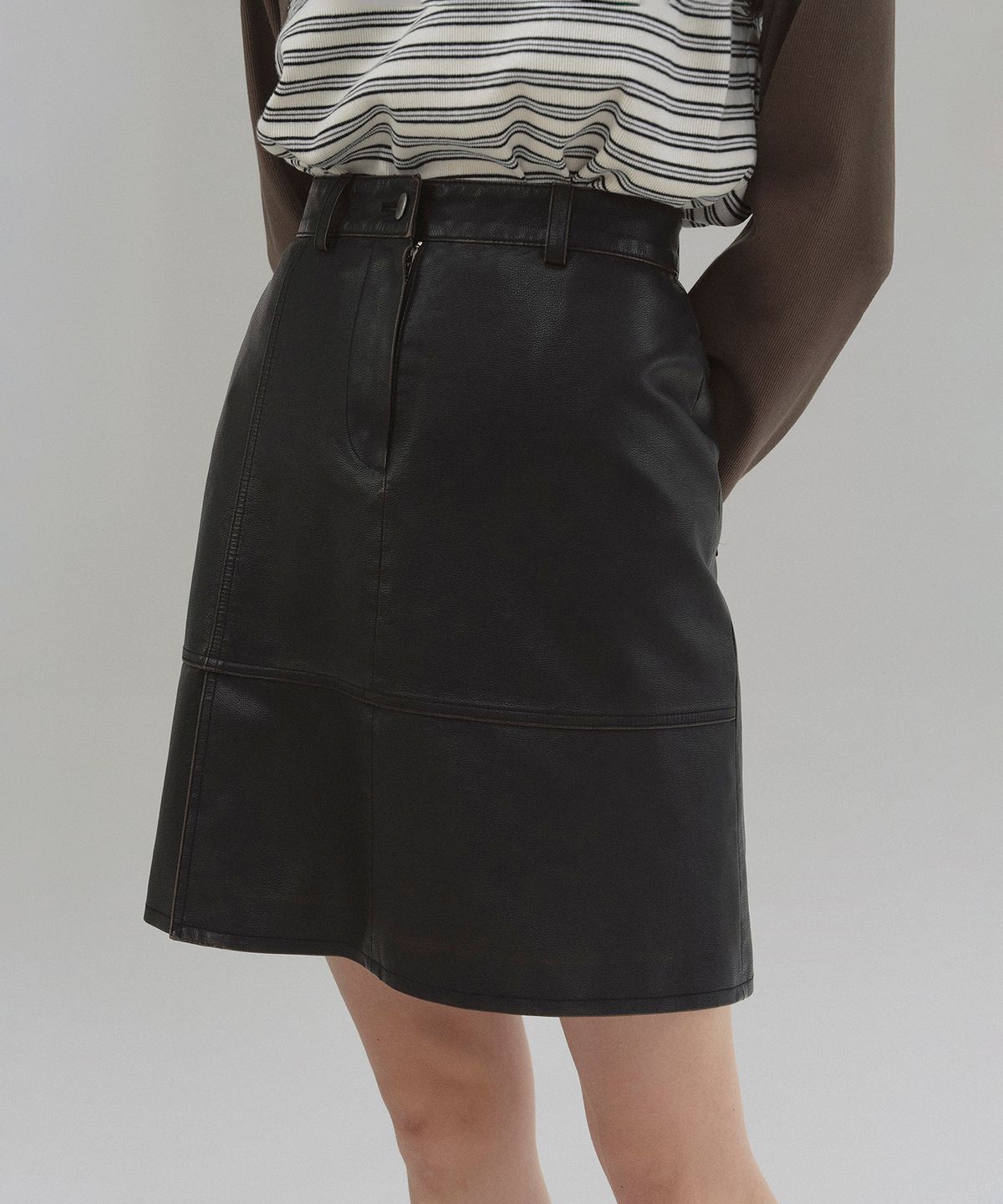 앤니즈(ANDNEEDS) Vintage leather midi skirt (black)