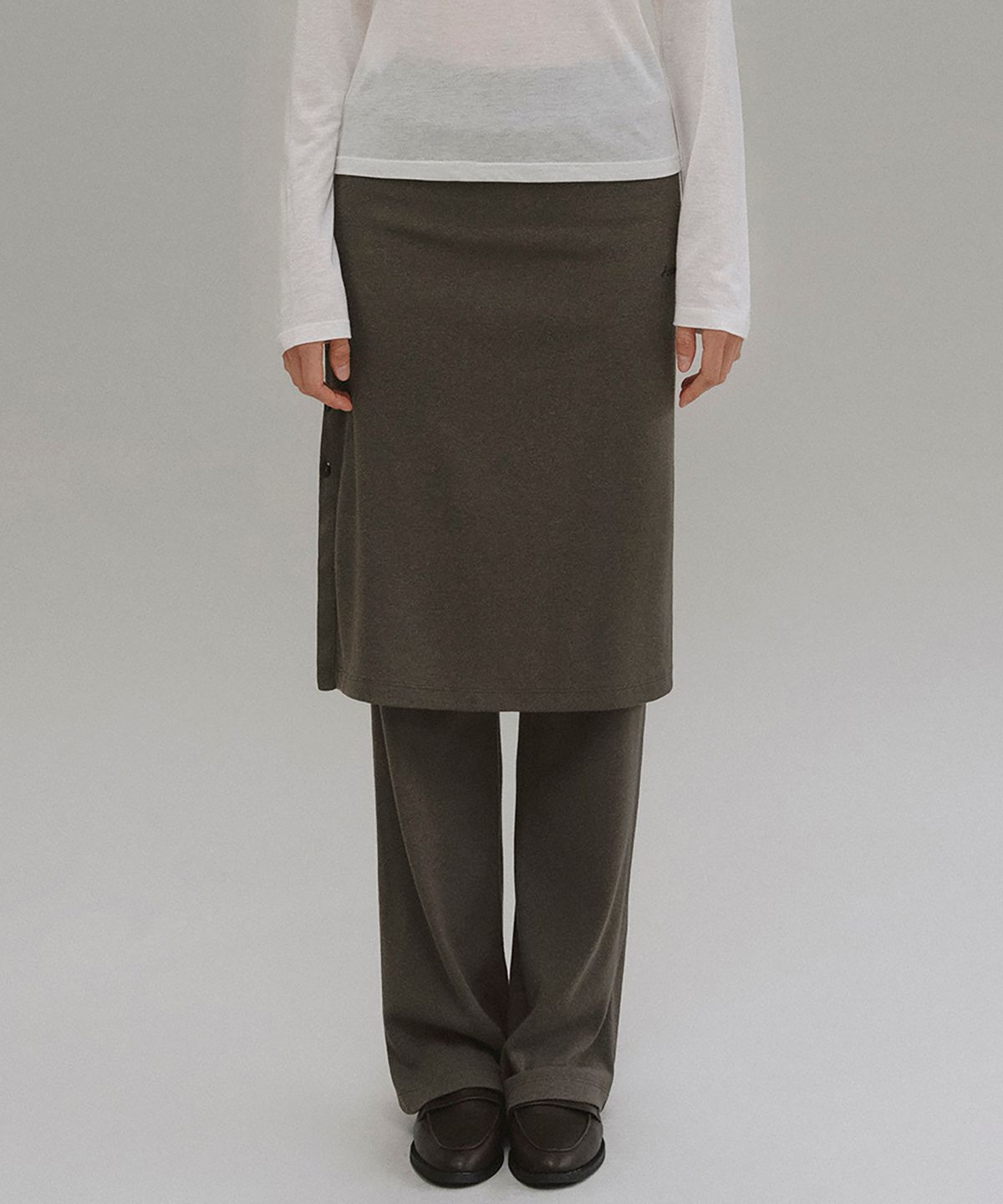 앤니즈(ANDNEEDS) Naia layered skirt pants (brown)