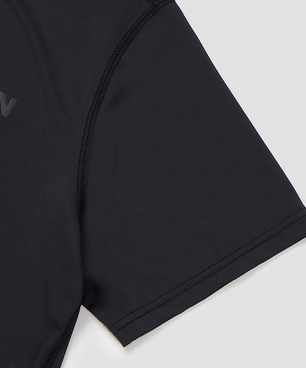 아포엠(APOEM) Performance Mesh T-Shirt -2colors