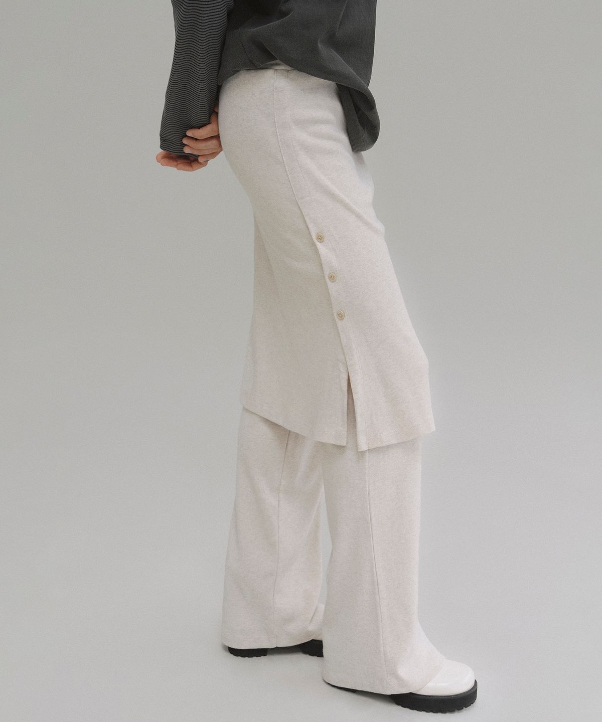 앤니즈(ANDNEEDS) Naia layered skirt pants (oatmeal melange)