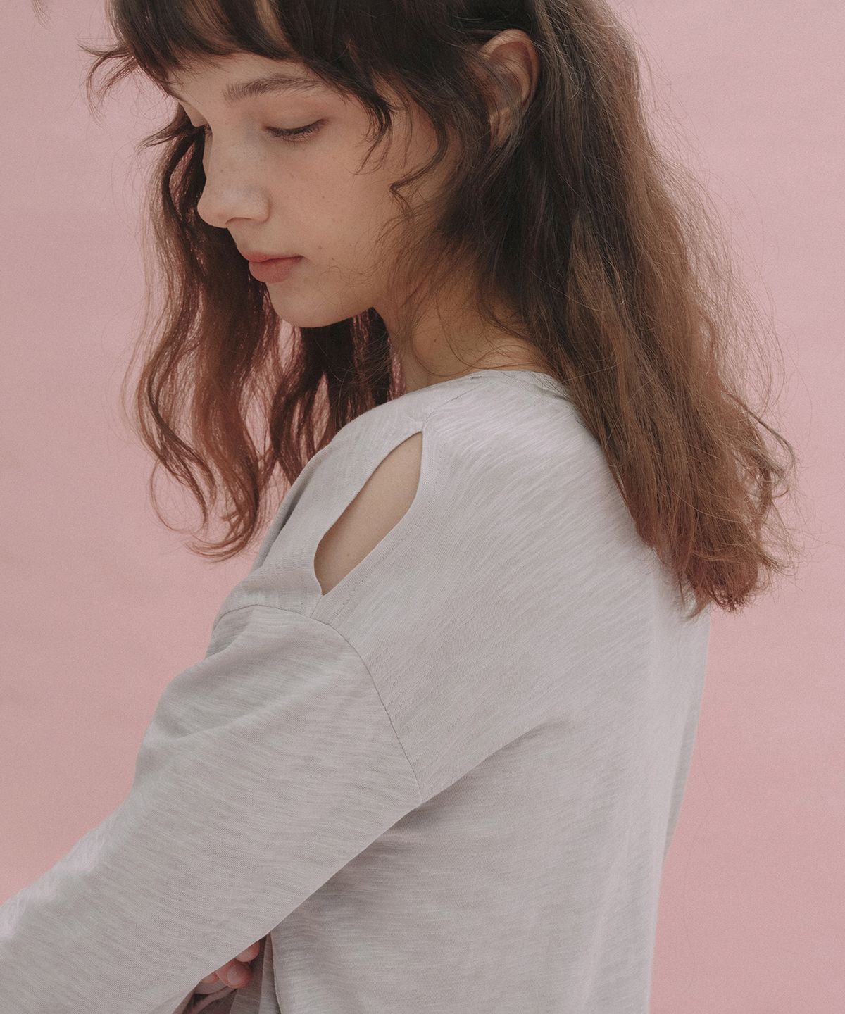 앤니즈(ANDNEEDS) Draping long sleeve tee (light gray)