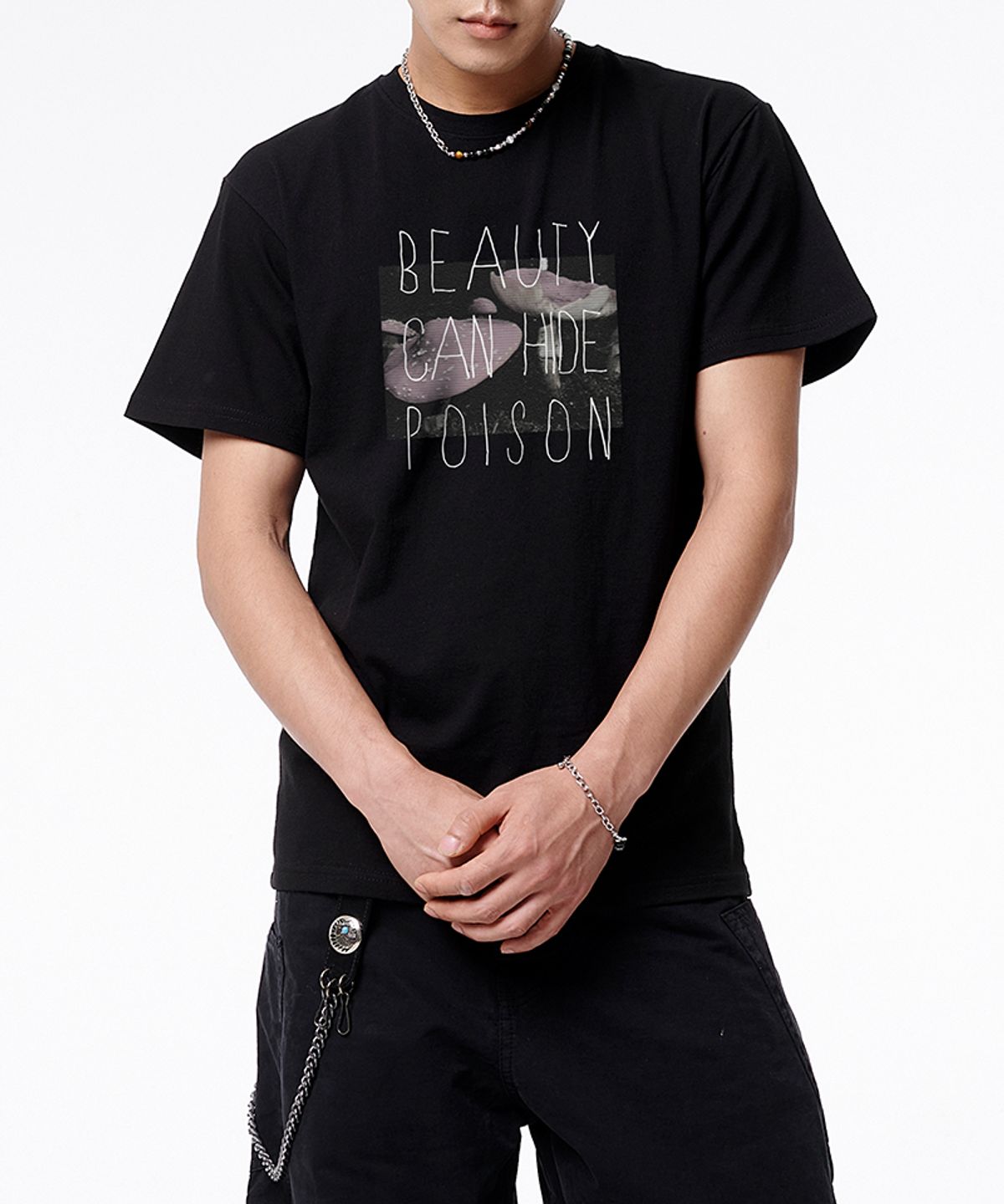 아티스트웨어(ARTISTWEAR) [ATW] 포이즌뷰티 반팔티