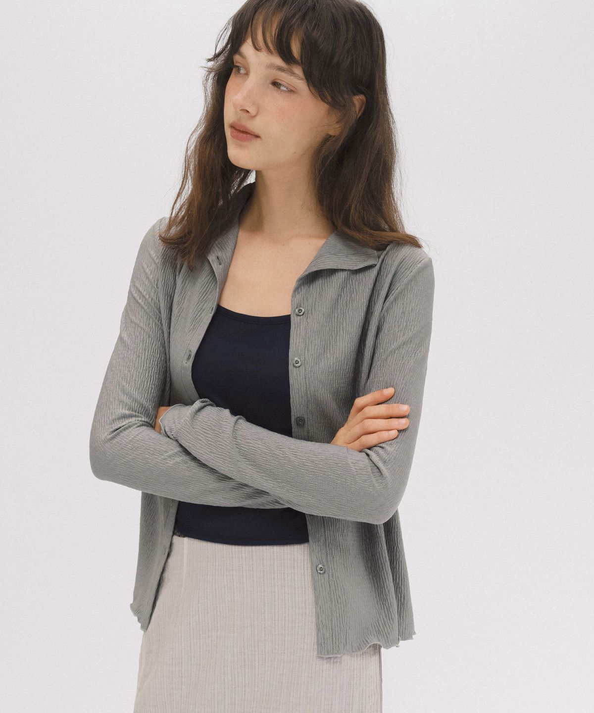앤니즈(ANDNEEDS) Pomi pleats blouse (light gray)