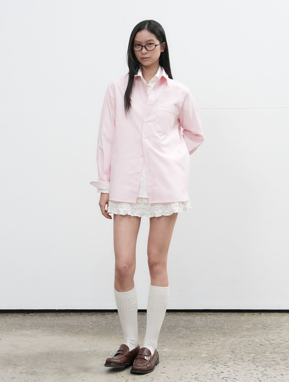 제너럴아이디어(GENERALIDEA) UNISEX 레귤러핏 옥스포드 스트라이프 셔츠 [PINK] / SBE3U03001