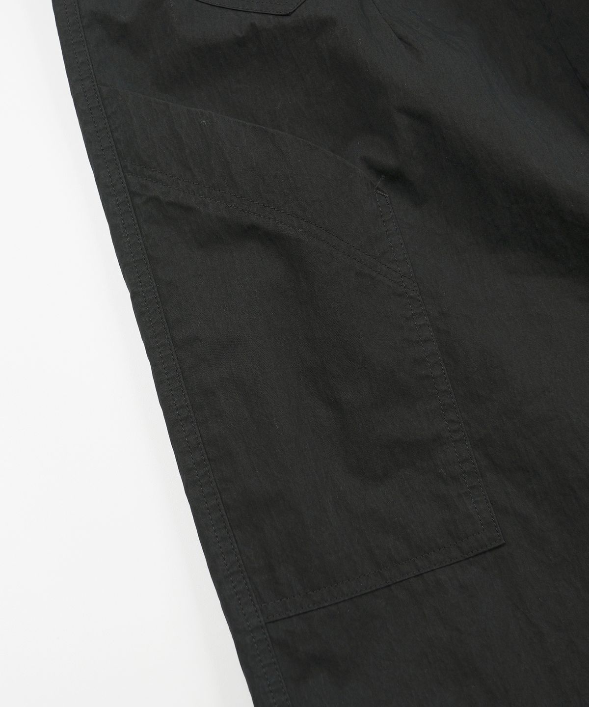 프리즘웍스(FRIZMWORKS) FOLD FATIGUE WIDE PANTS _ BLACK