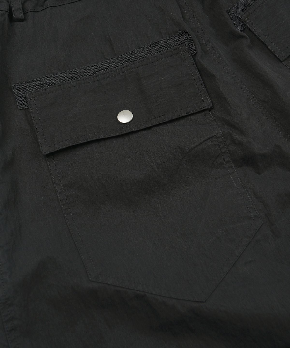 프리즘웍스(FRIZMWORKS) FOLD FATIGUE WIDE PANTS _ BLACK