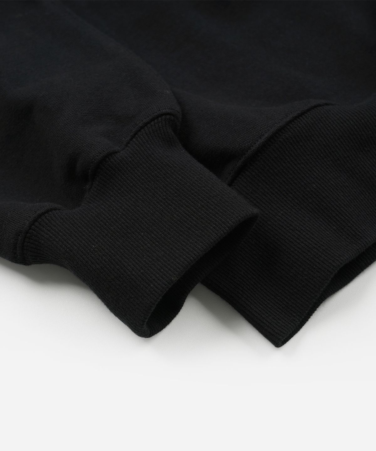 프리즘웍스(FRIZMWORKS) THUNDER SAUNA SIGNBOARD SWEATSHIRT _ BLACK