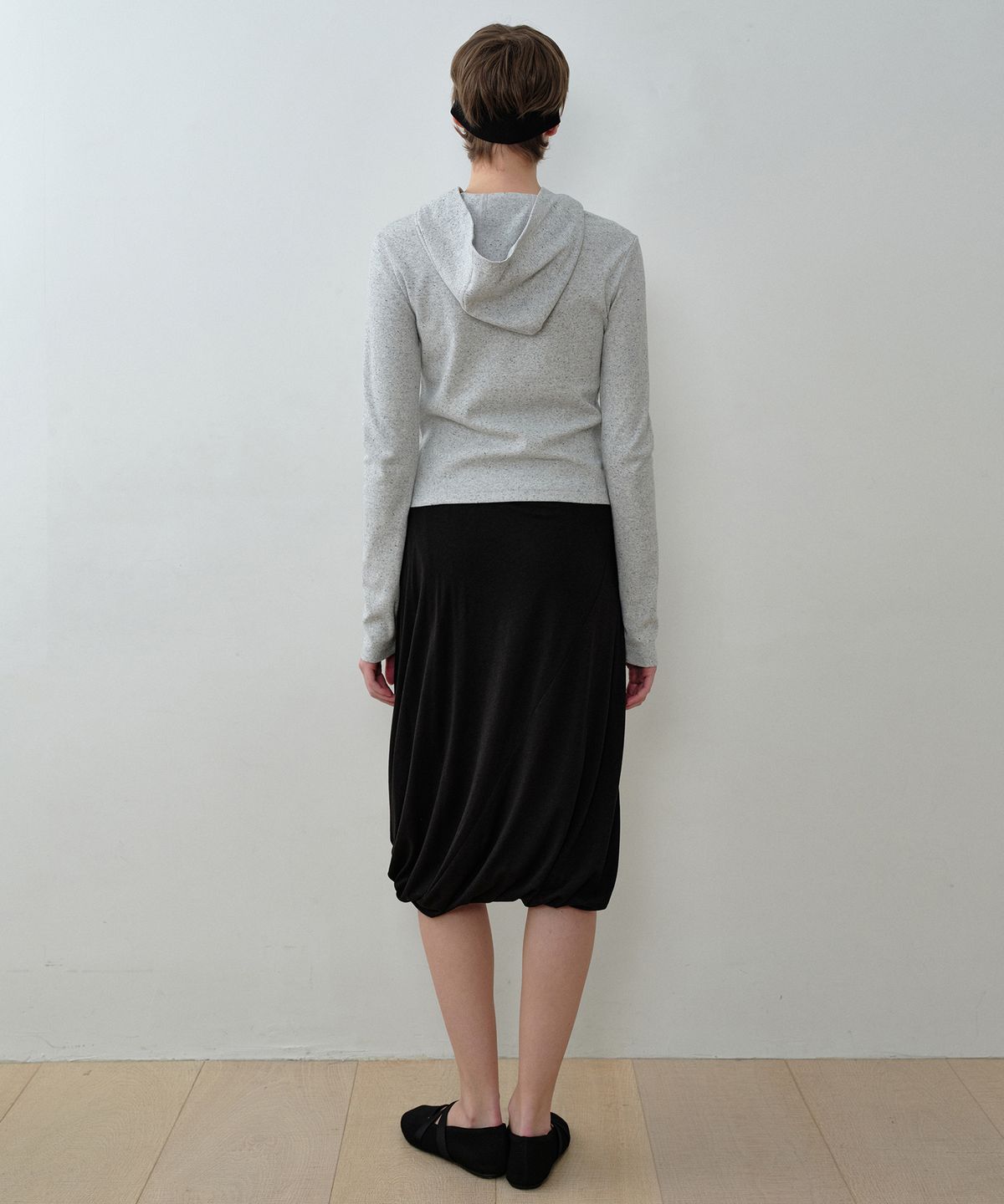 시메트릭 퍼센트(SYMMETRICPERCENT) Baby Logo Slim Hoody / Light Grey