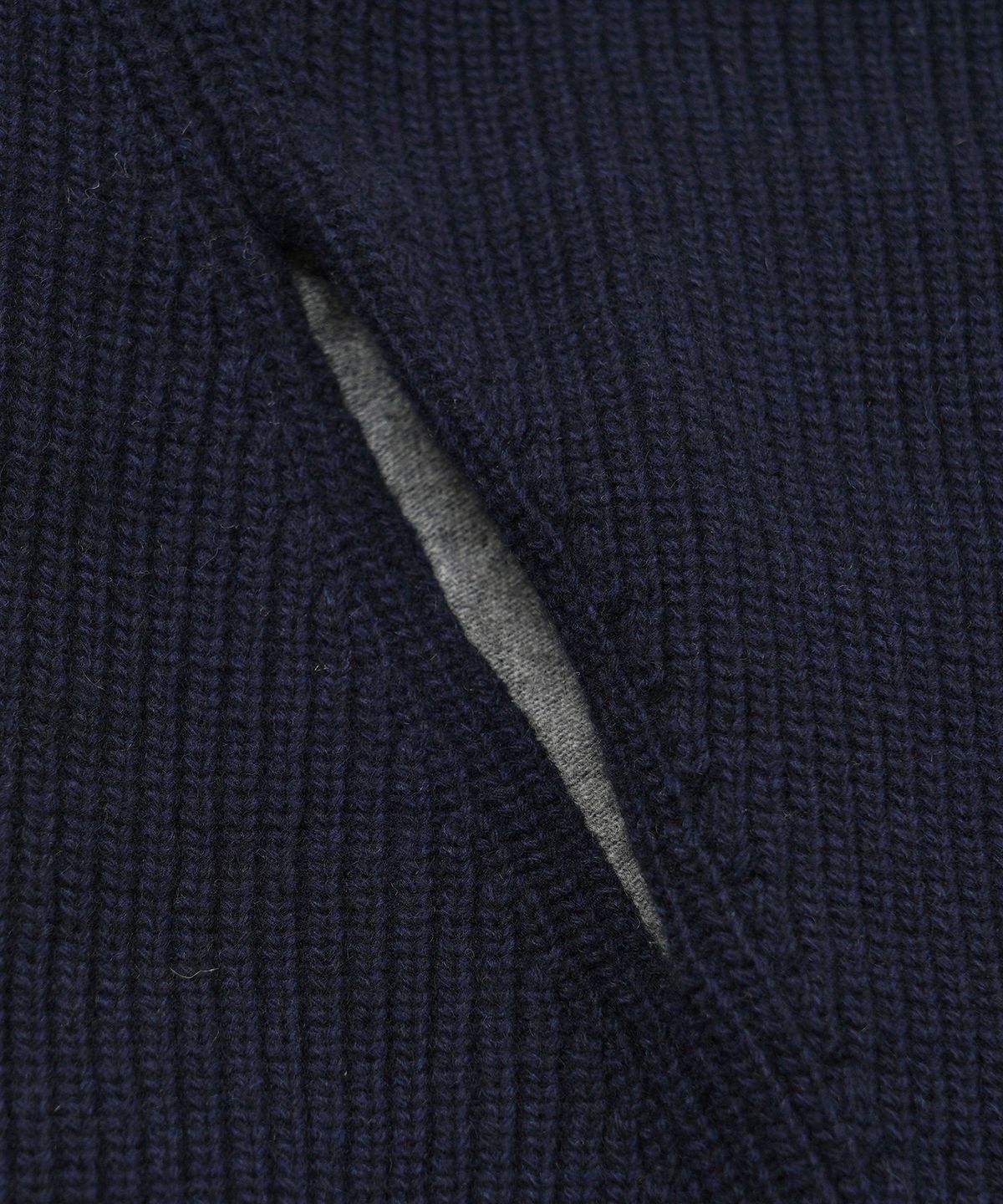 프리즘웍스(FRIZMWORKS) KANGAROO ROUND PULLOVER KNIT _ NAVY