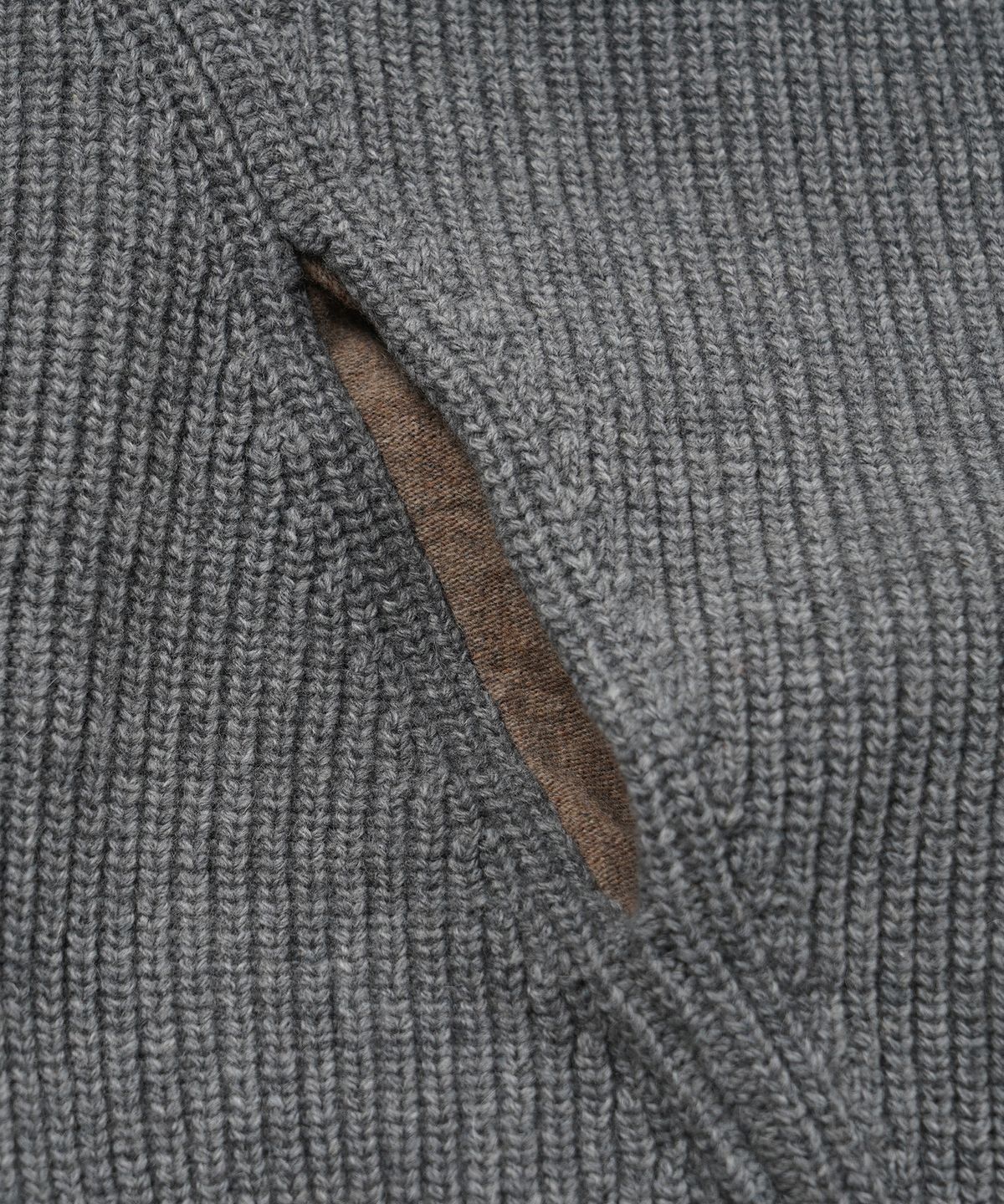 프리즘웍스(FRIZMWORKS) KANGAROO ROUND PULLOVER KNIT _ GRAY