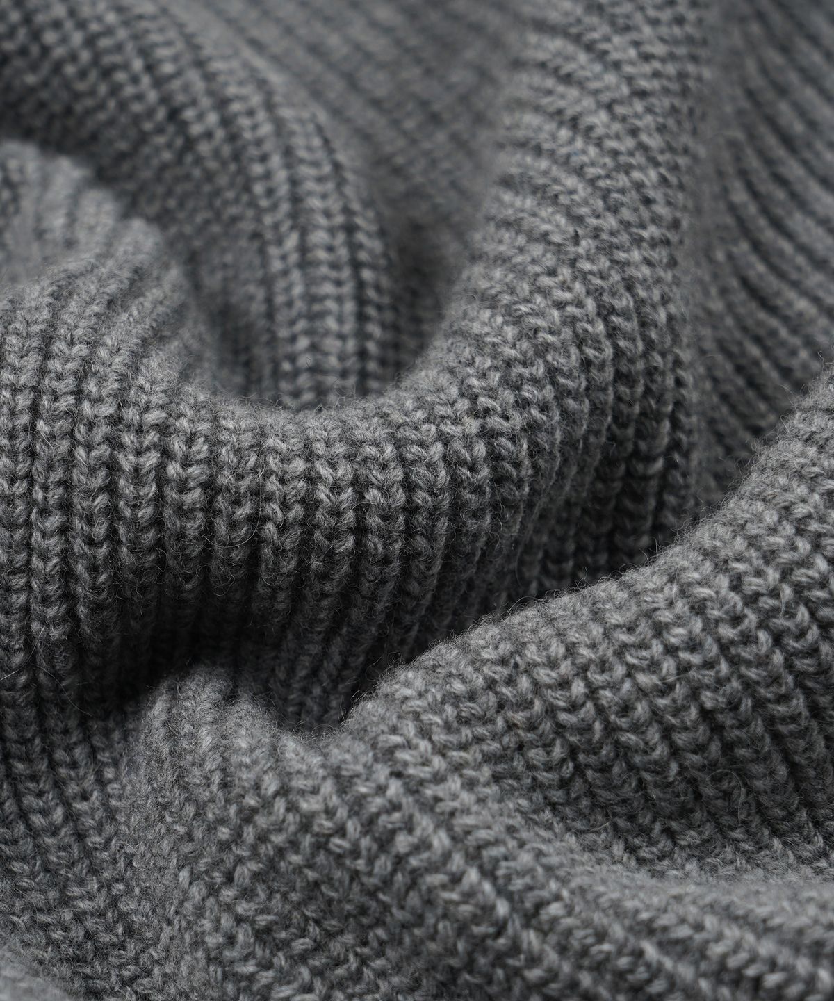 프리즘웍스(FRIZMWORKS) KANGAROO ROUND PULLOVER KNIT _ GRAY