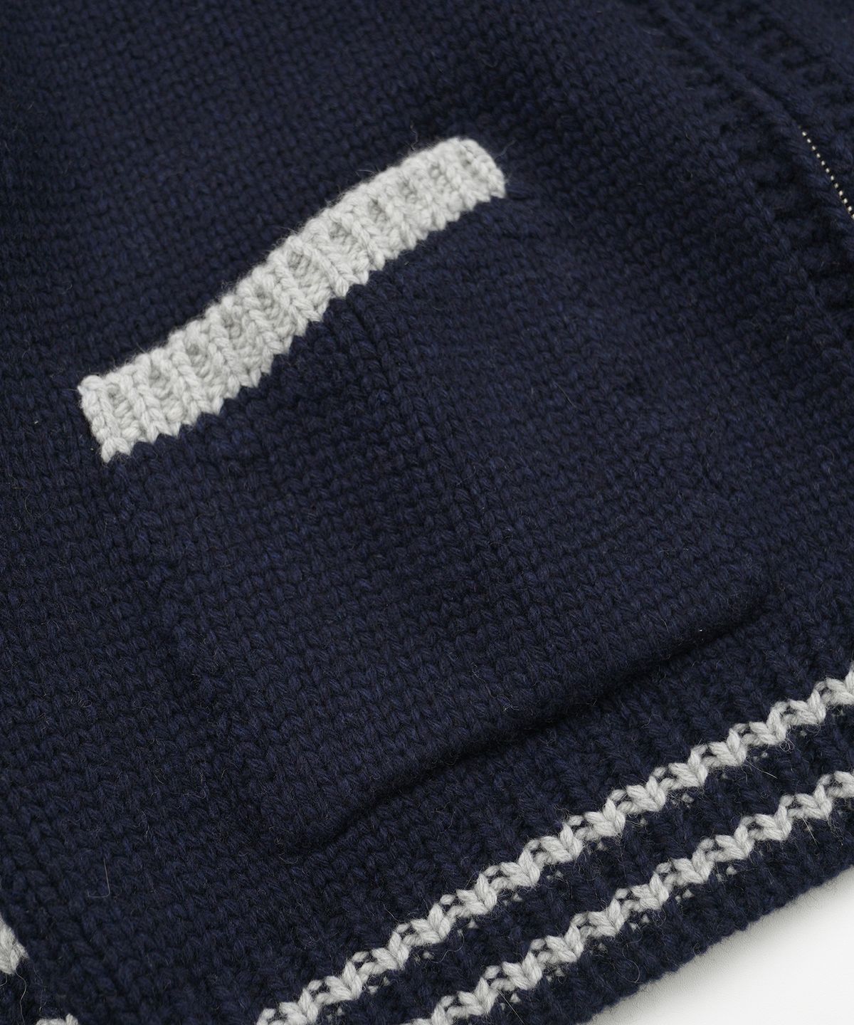 프리즘웍스(FRIZMWORKS) WOOL VARSITY ZIP UP CARDIGAN _ NAVY