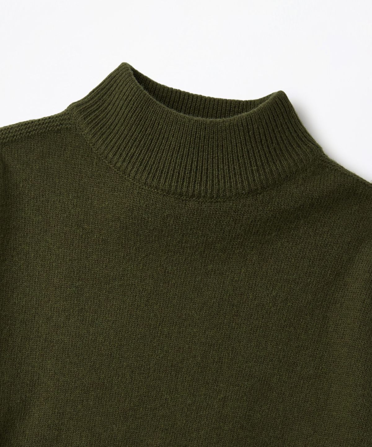 아웃스탠딩(OUTSTANDING) RED CROSS MOCK NECK KNIT_OLIVE