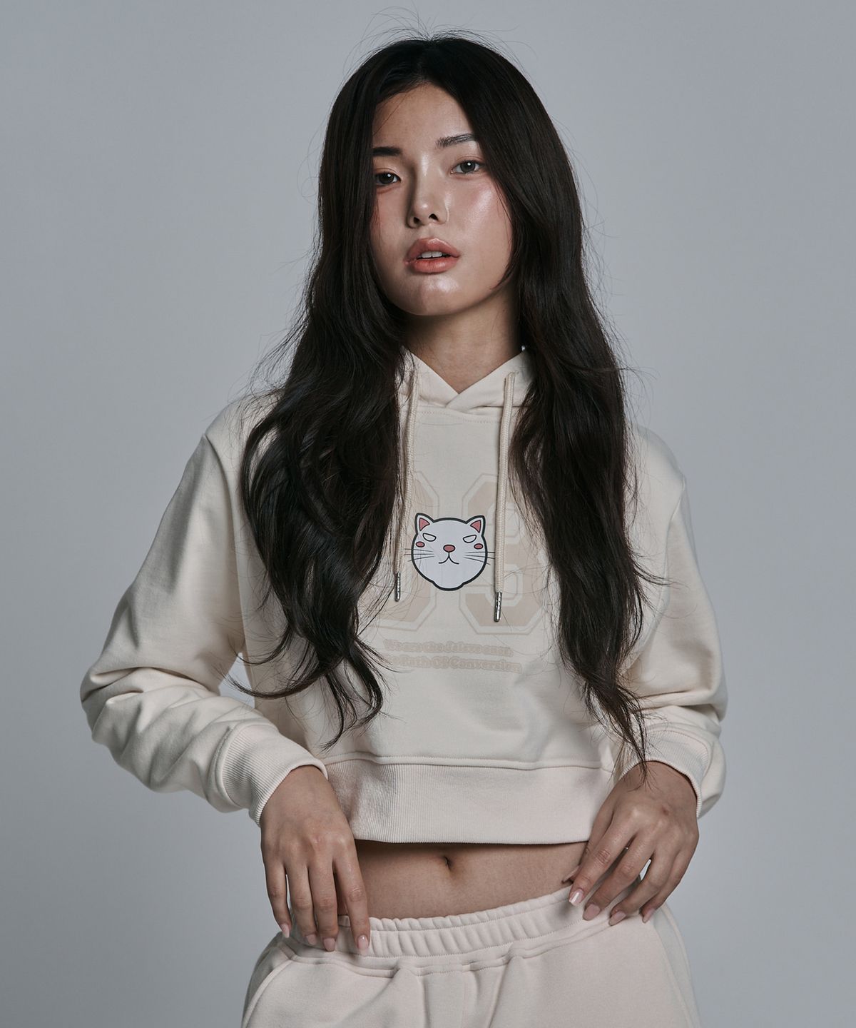 제이엘브(JELEVE) 우먼스 캣 그래픽 후디