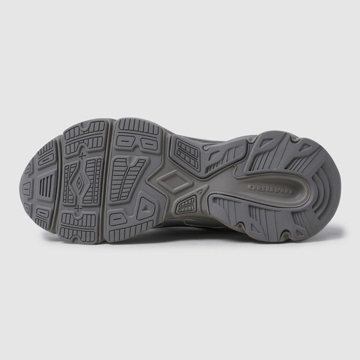 엄브로(UMBRO) SPECIALI PLUS (스페셜리 플러스) 실버(UQ323CTP82)