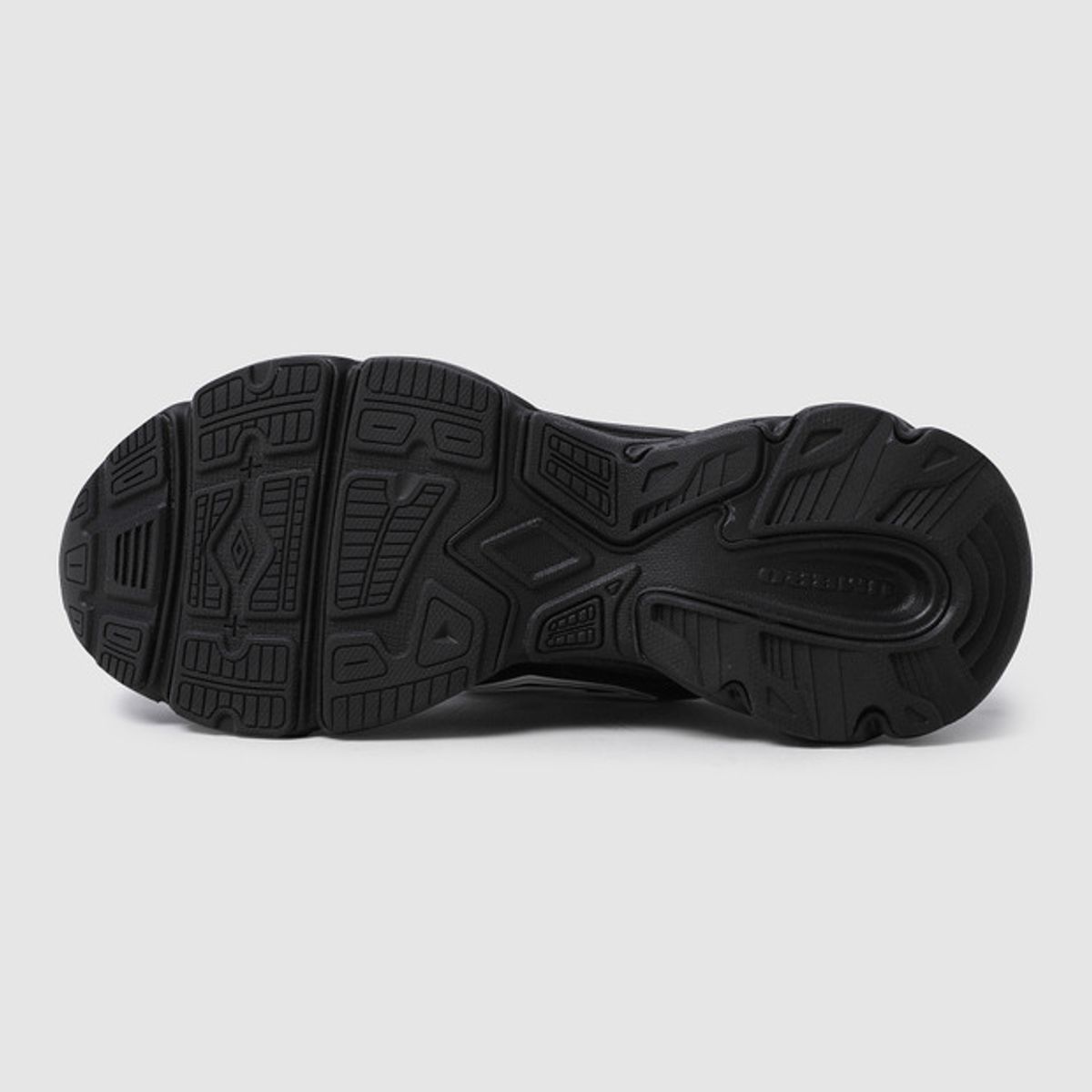 엄브로(UMBRO) SPECIALI PLUS (스페셜리 플러스) 블랙(UQ323CTP82)