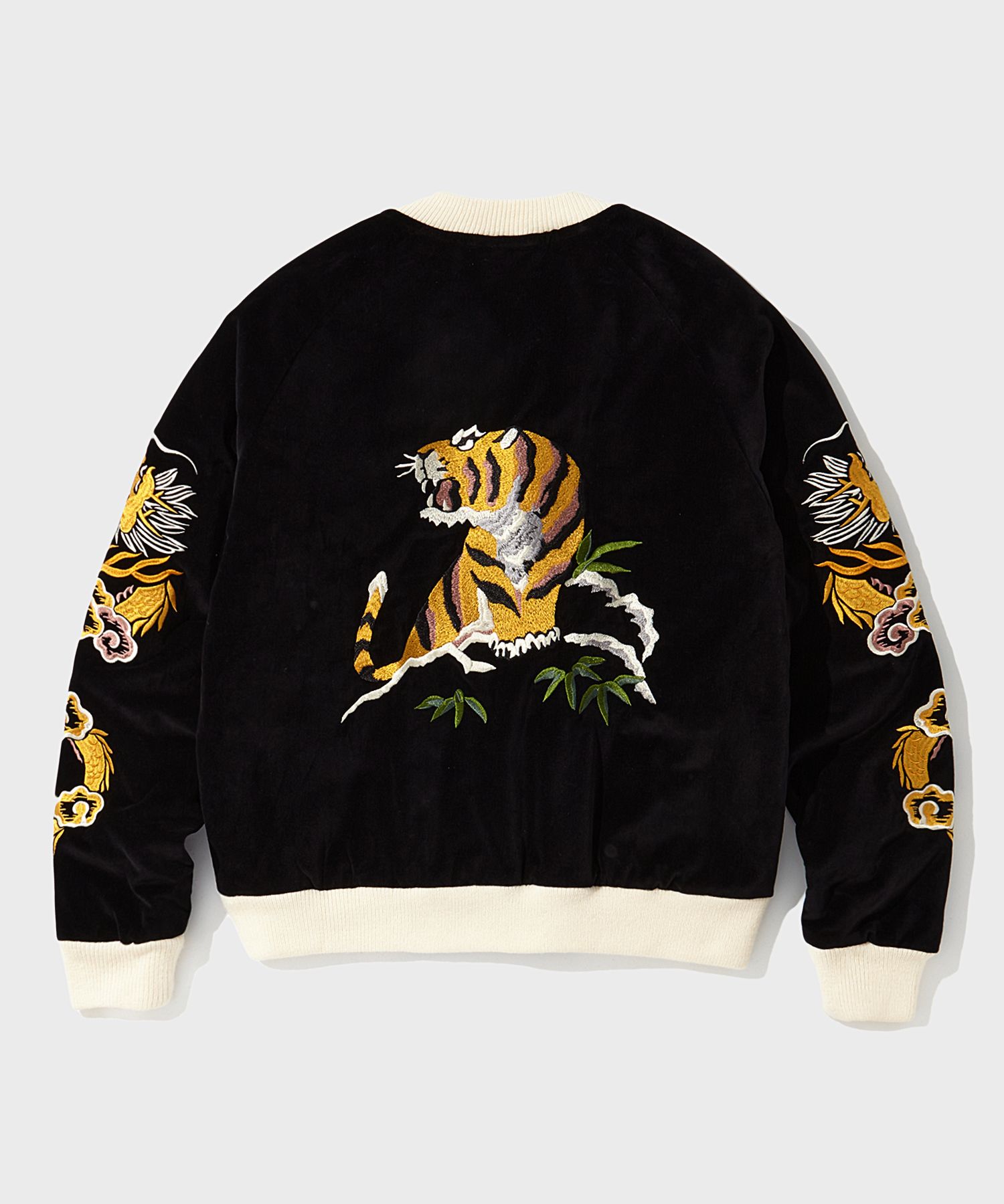 しばた専用 OUTSTANDING VELVET SOUVENIR JACKET MUSINSA