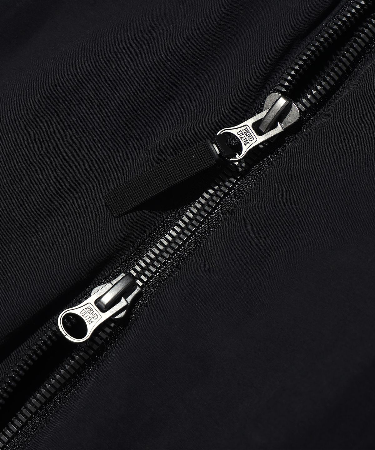 펜듈럼(PENDULUM) 볼륨 와펜 패딩 항공 점퍼 LQ1JU021_BLACK