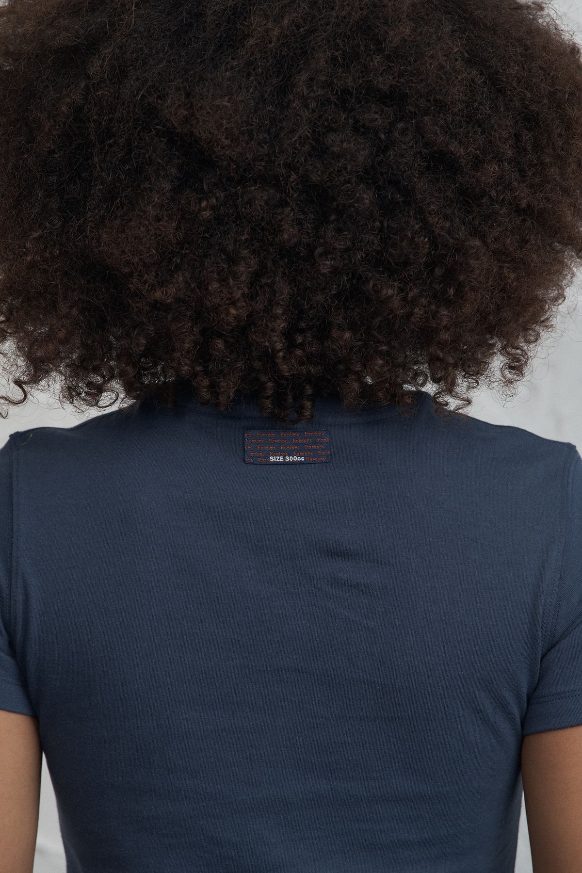 런던(RUNDONE) STAR SLOGAN T-SHIRTS [NAVY]