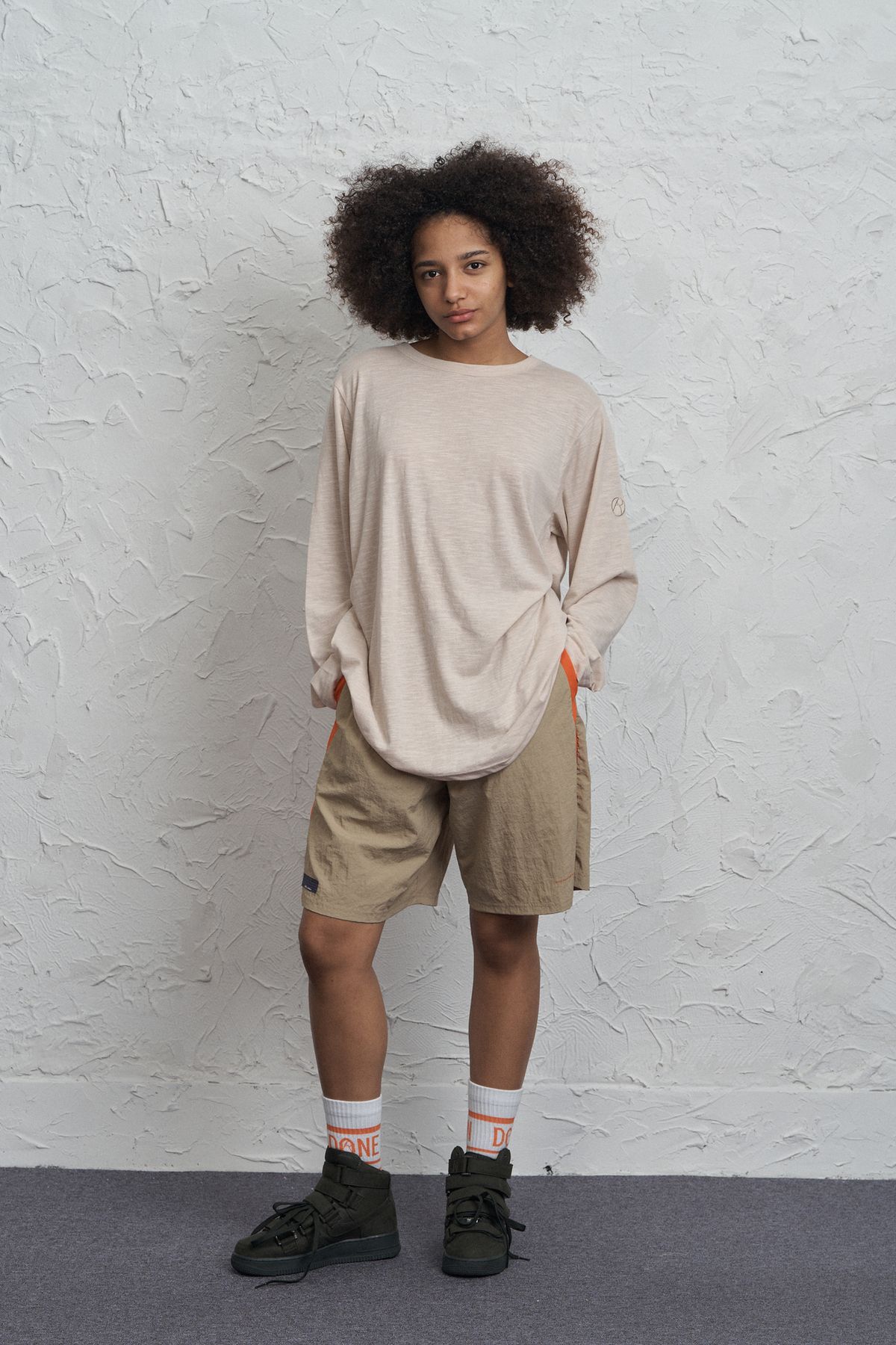 런던(RUNDONE) SLOGAN LONG SLEEVE [BEIGE]