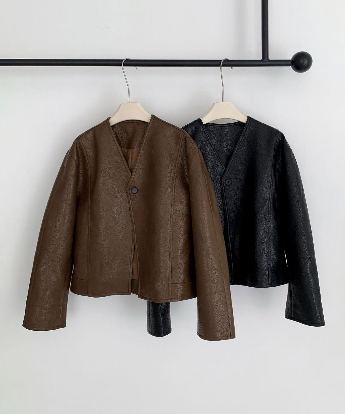바스카라(VASCARA) Collarless Faux Leather One Button Jacket (2colors)