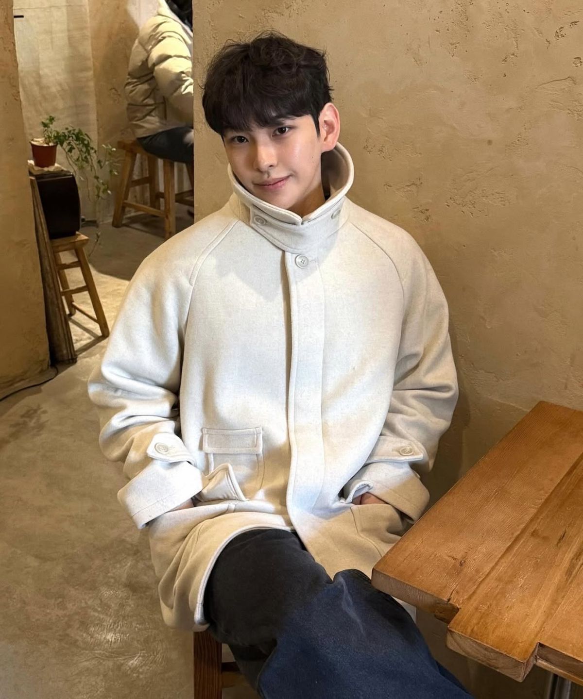 어반디타입(URBANDTYPE) 보스턴 울 발마칸 하프 코트_오트밀