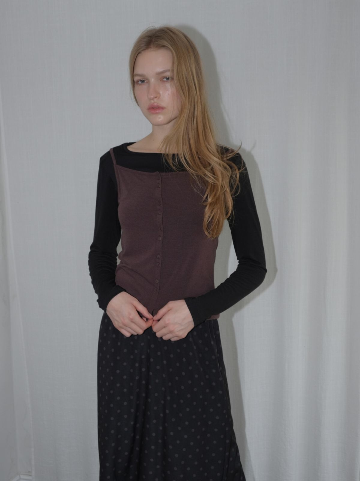 에트몽(ETMON) Cami Layered T-Shirt SET, Black Brown