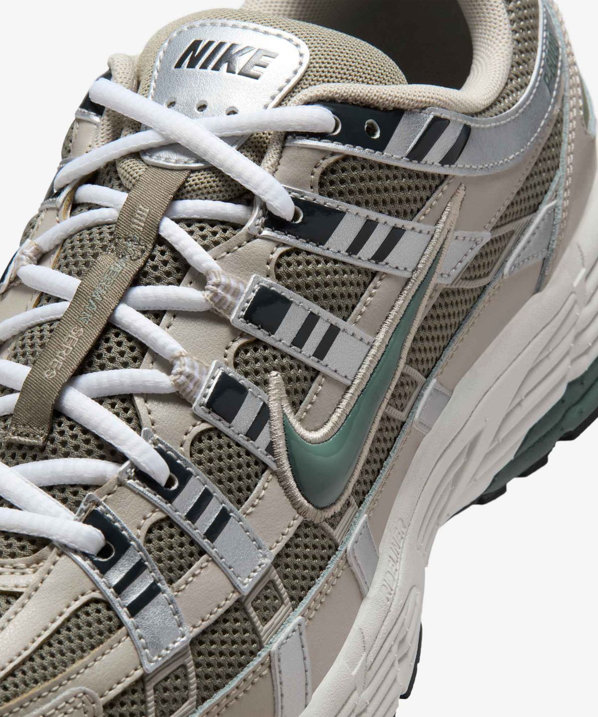 나이키(NIKE) P-6000 M - 크림 II:앤트러사이트:메탈릭 실버:클레이 그린 / CD6404-203
