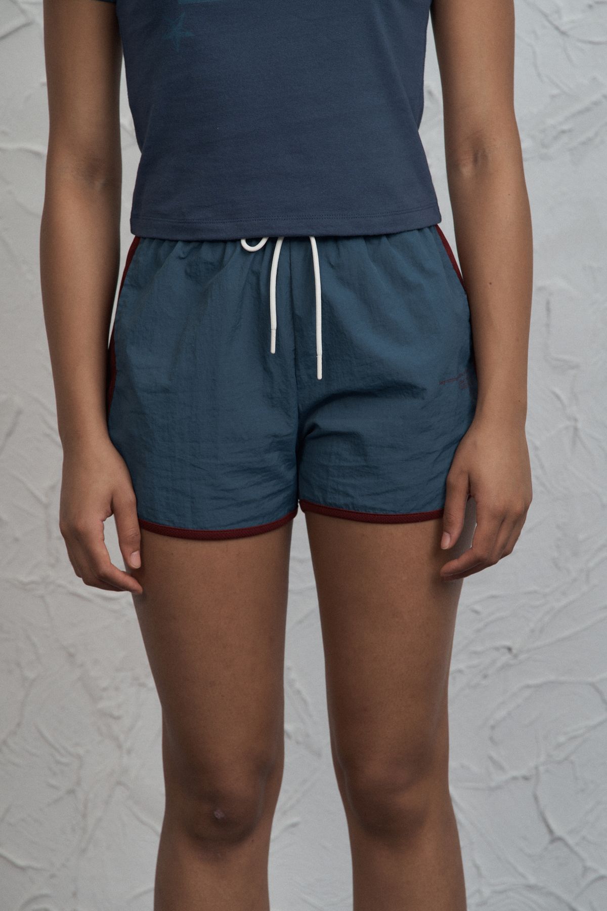 런던(RUNDONE) WOMAN RUNNING SHORTS[NAVY]