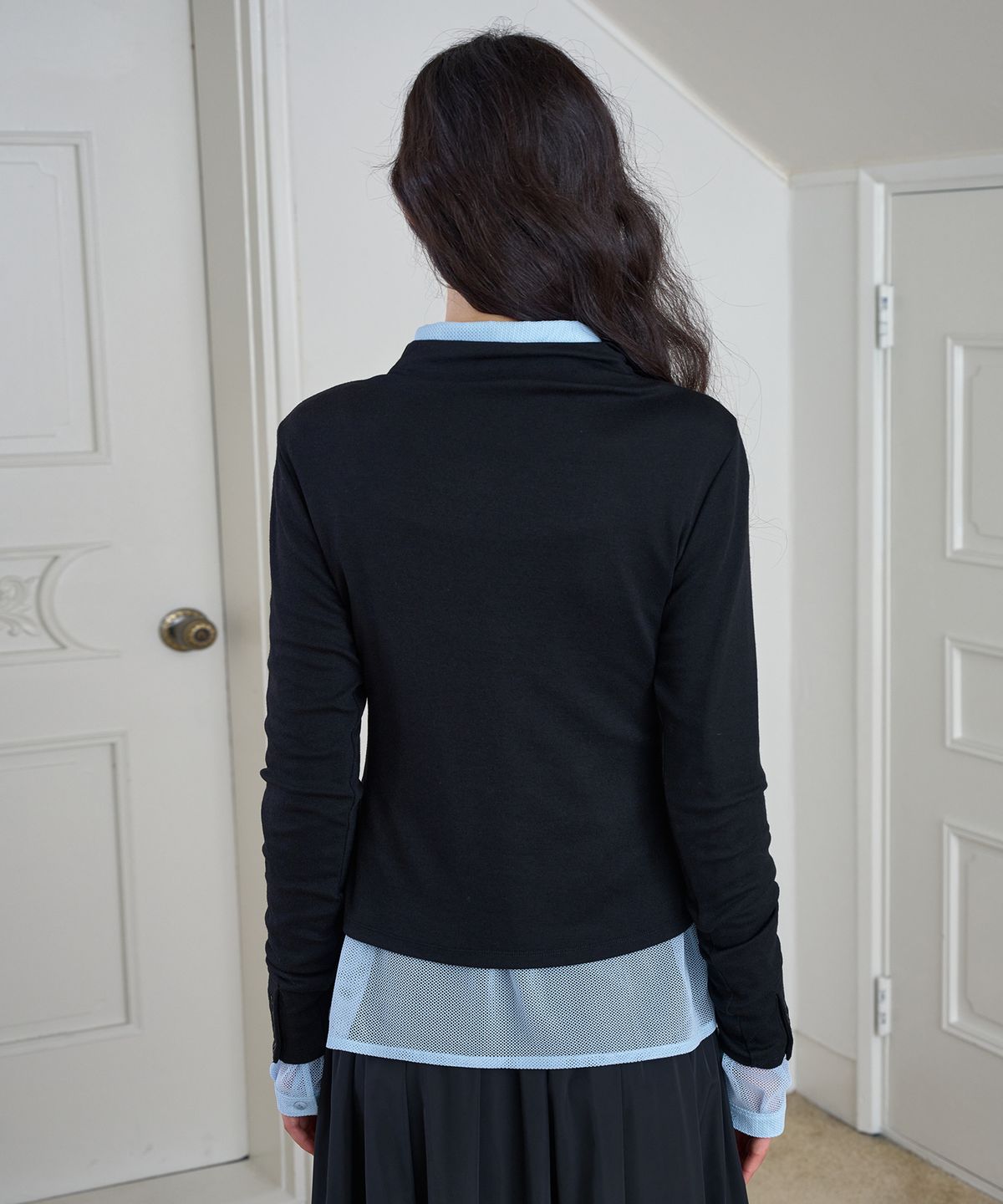 시메트릭 퍼센트(SYMMETRICPERCENT) Button Shirring Jersey Top / Black